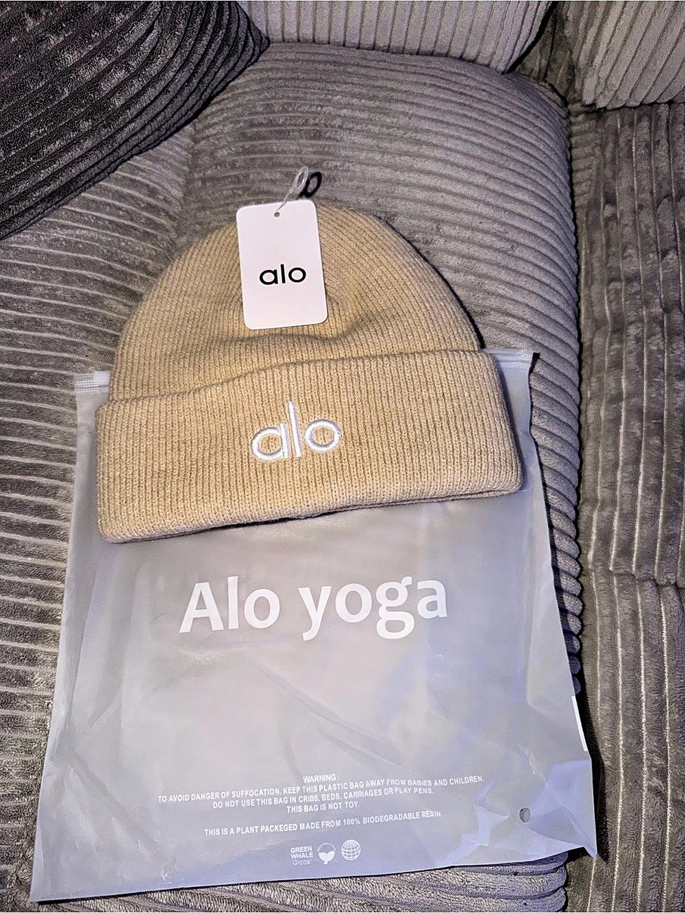 Alo Knit Beanie in Tan NWT